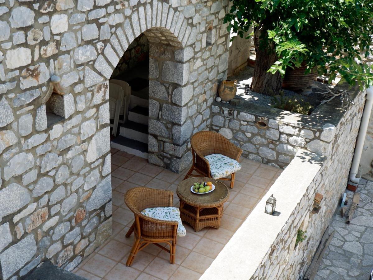 Mani Home Neo Oitilo Exterior photo